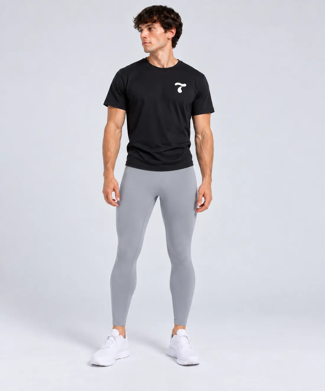 Grey leggings with a black t-shirt